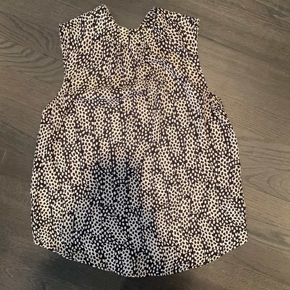 Who What Wear B&W Pattern Top, Size XS